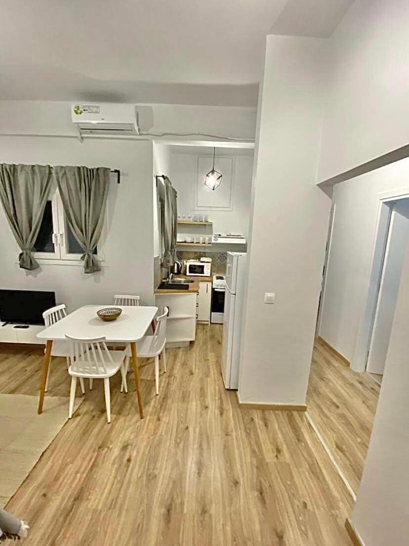 אתונה Comfortable Apartment In The City Center מראה חיצוני תמונה